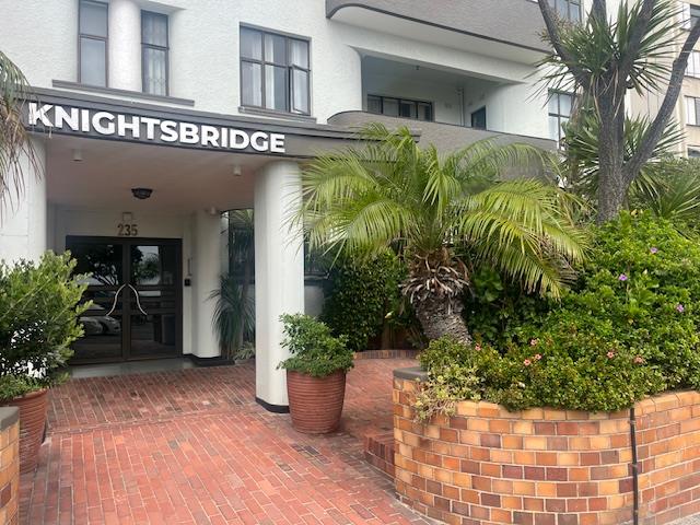 To Let 2 Bedroom Property for Rent in Sea Point Western Cape